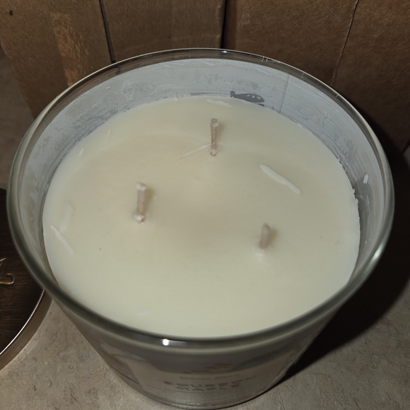 White Barn Bourbon Maple Scented Candle 14.5 oz Bath & Body Works - Picture 2 of 3